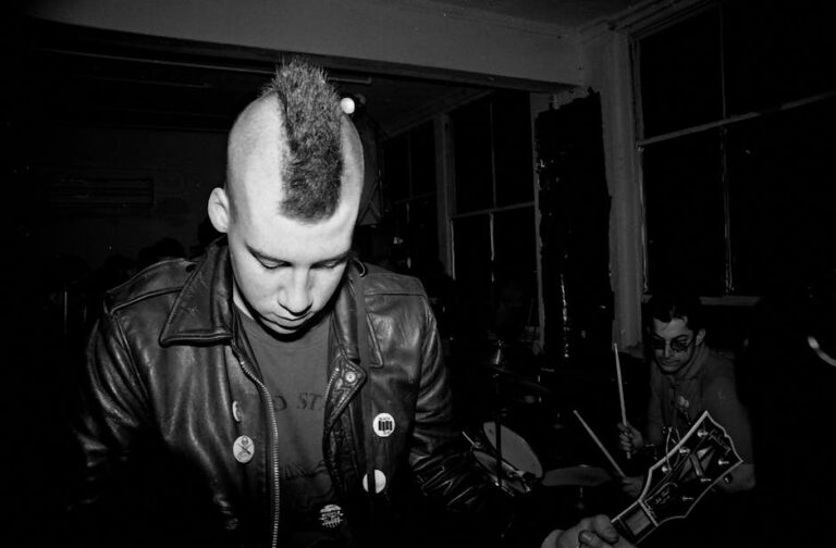 Jelly Roll in Chicago: Concert Dates, Venue Information, and the Ultimate Fan Guide