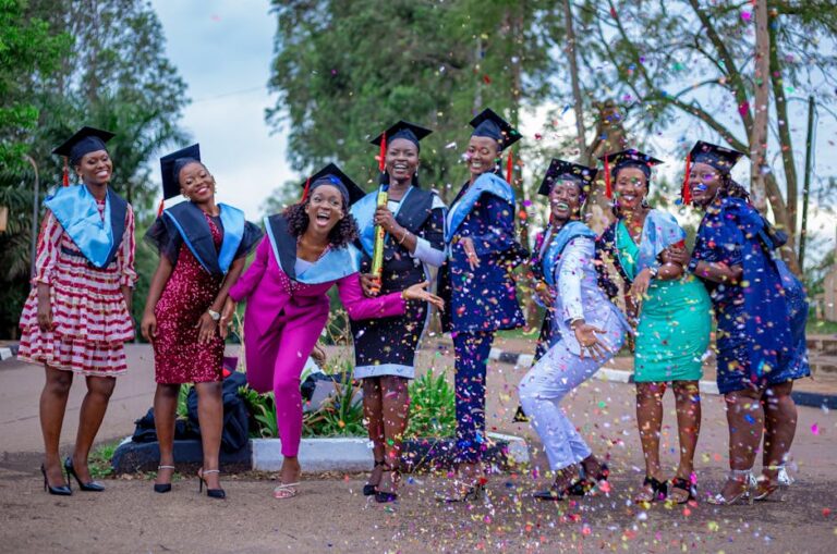 Graduation Hairstyles 2024: The Ultimate Guide to Stunning Looks