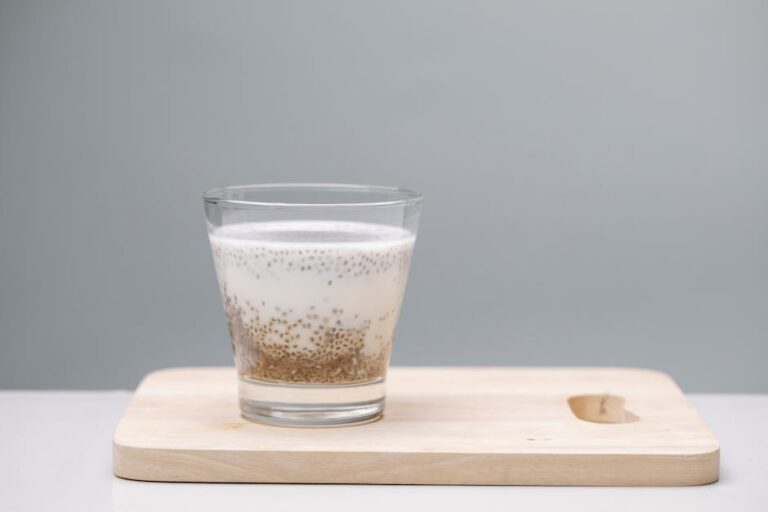 The Ultimate Guide to Making Delicious and Healthy Chia Seed Pudding: Recipes, Tips, and Variations
