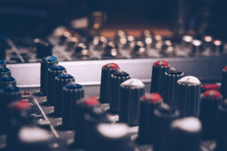 The Ultimate Guide to Concert Audio Equipment: From Microphones to Mixing Consoles